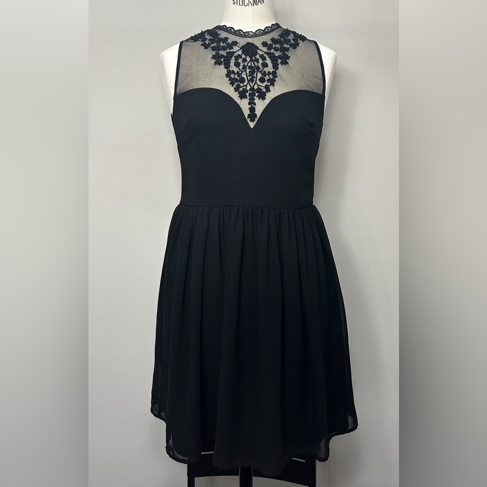 Elegant Black Chiffon Dress with Embroidered Lace Detail